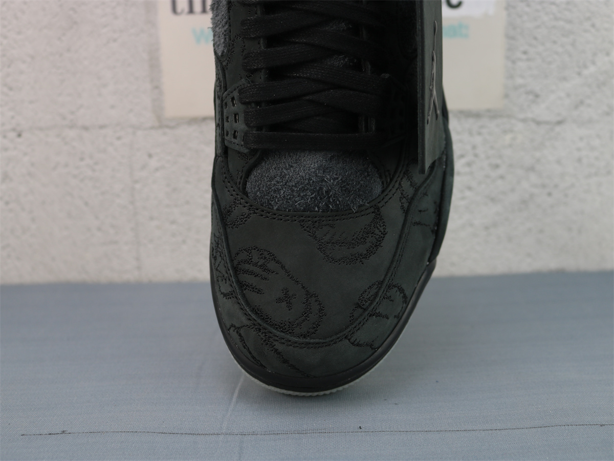 GX Batch Air Jordan 4 Retro Kaws Black 930155-001